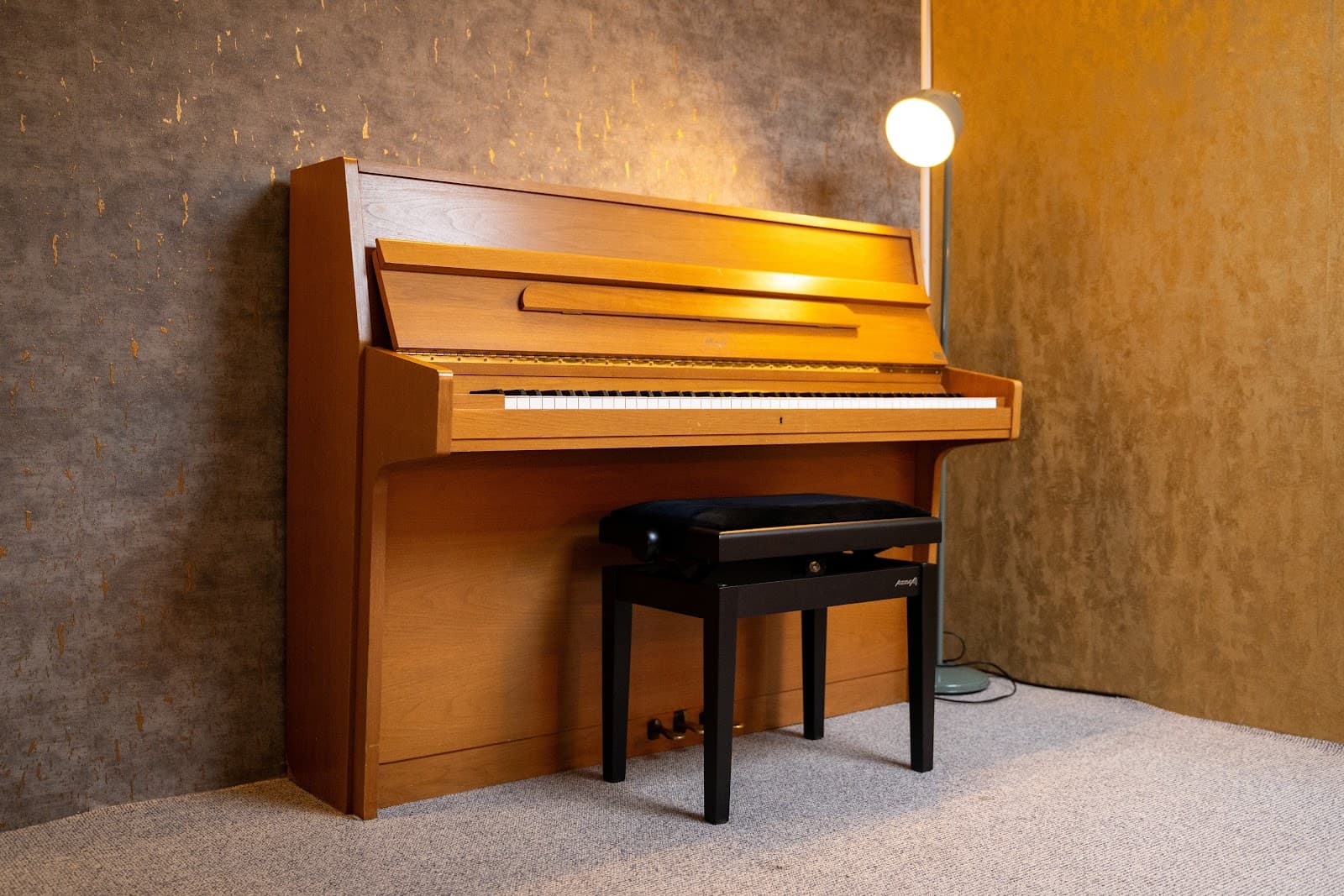 Studio Embrach — Klavier